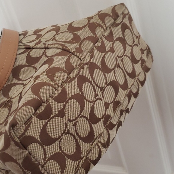 Coach handbag - Picture 3 of 6